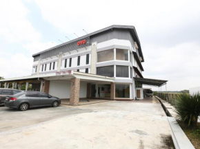 OYO 89888 Dz Residence Guest House